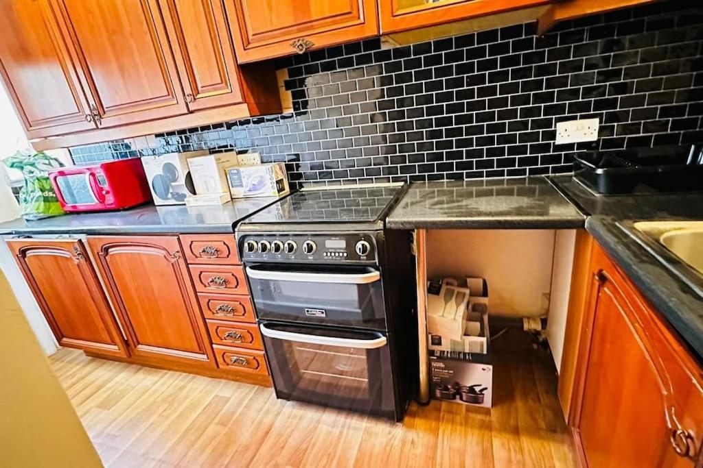 3 Bed House East London Home 外观 照片